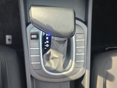 Used 2025 Hyundai Kona SEL FWD image 32