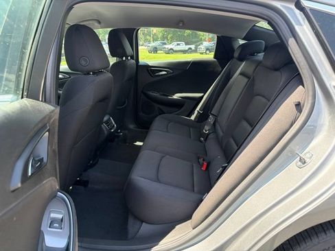 Used 2024 Chevrolet Malibu LT FWD image 15