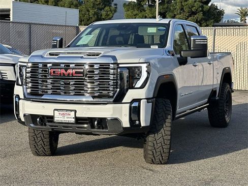 New 2026 GMC Sierra 2500 Denali w/ Denali Reserve Package image 6