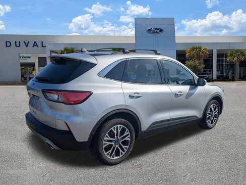 Used 2020 Ford Escape SEL image 4