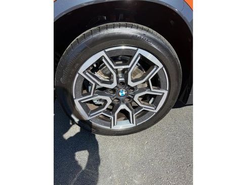 Certified 2025 BMW X1 xDrive28i w/ Technology Package image 5