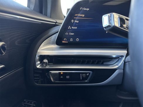 Certified 2024 Cadillac Lyriq Luxury image 18