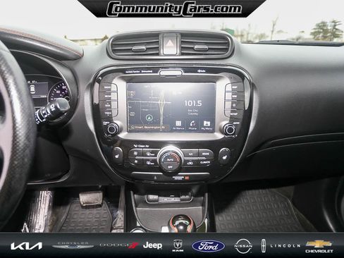 Used 2018 Kia Soul ! w/ Tech Package image 10