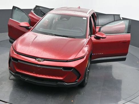 New 2026 Chevrolet Equinox EV LT image 57