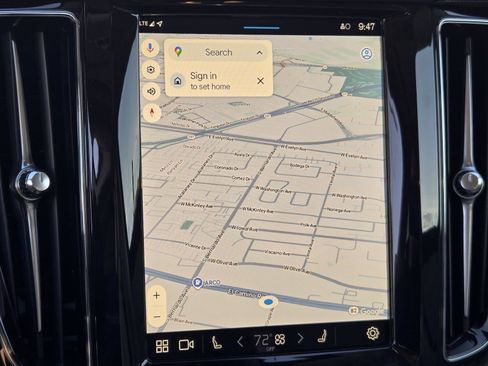 Certified 2025 Volvo XC60 T8 Ultra w/ Protection Package Premier image 17