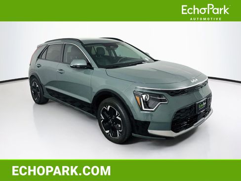 Used 2023 Kia Niro Wind w/ Wind Preserve Package FWD image 1