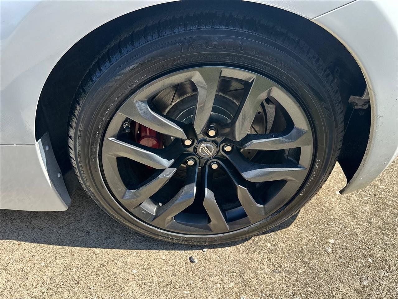Used 2014 Nissan 370Z Touring w/ Sport Package RWD image 25