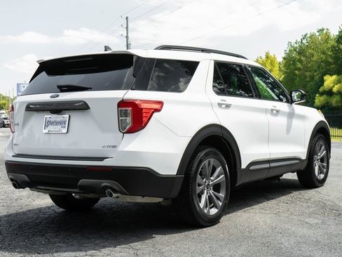 Used 2022 Ford Explorer XLT w/ Equipment Group 202A image 12