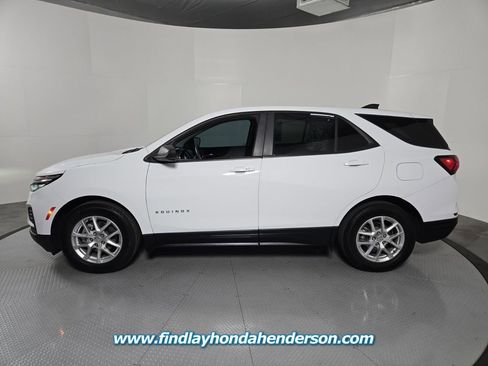 Used 2022 Chevrolet Equinox LS w/ LS Convenience Package image 3