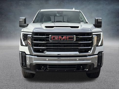 New 2026 GMC Sierra 2500 SLT image 8
