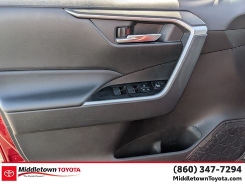 Certified 2025 Toyota RAV4 XLE AWD/4WD image 10