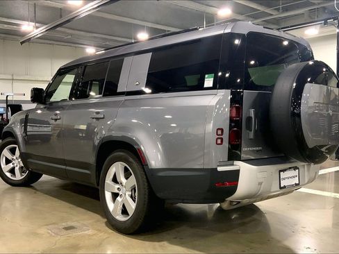 Used 2023 Land Rover Defender 130 SE AWD/4WD image 3