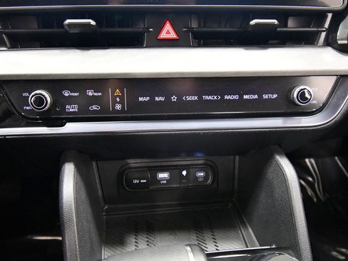 Certified 2025 Kia Sportage X-Line AWD/4WD image 26