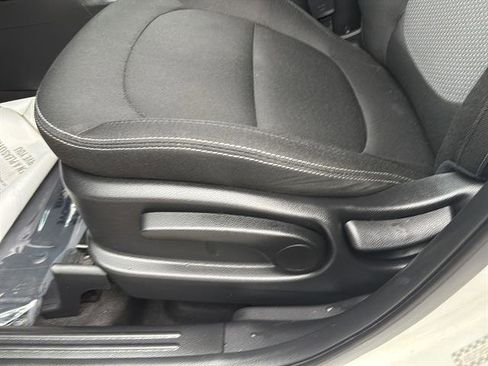 Used 2018 Kia Soul + image 12