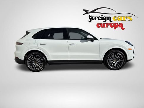 Used 2021 Porsche Cayenne image 8
