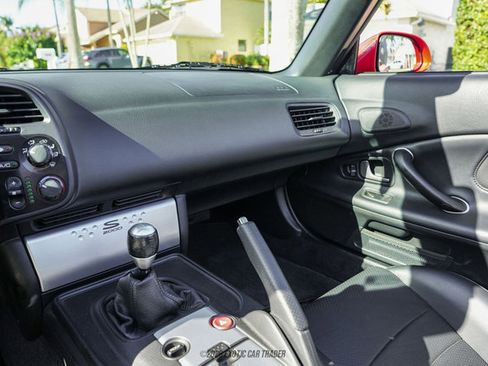 Used 2004 Honda S2000 image 52