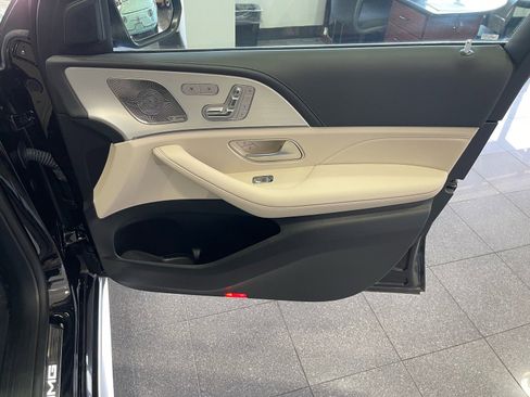 Used 2024 Mercedes-Benz GLE 63 AMG S image 38