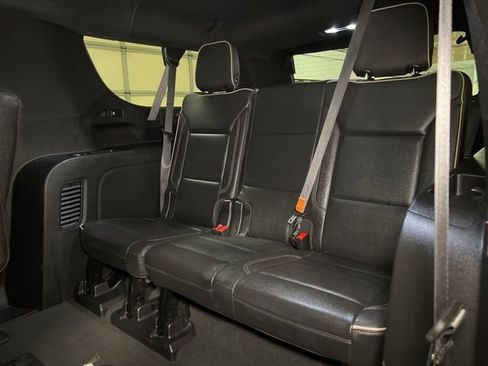 Used 2022 Chevrolet Suburban Premier AWD/4WD image 55