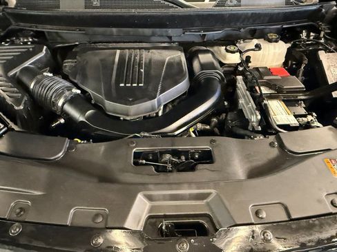 Used 2024 Chevrolet Traverse Z71 w/ Enhanced Driving Package AWD/4WD image 23