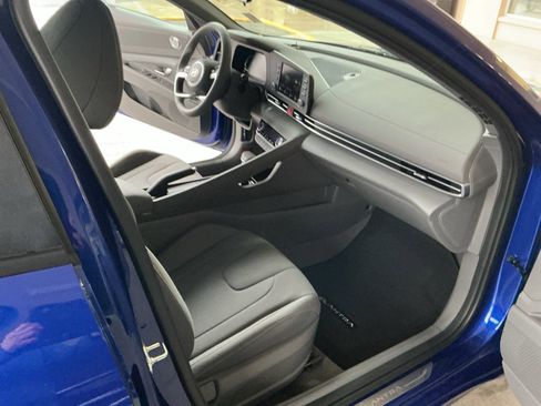 Used 2026 Hyundai Elantra Sport FWD image 16