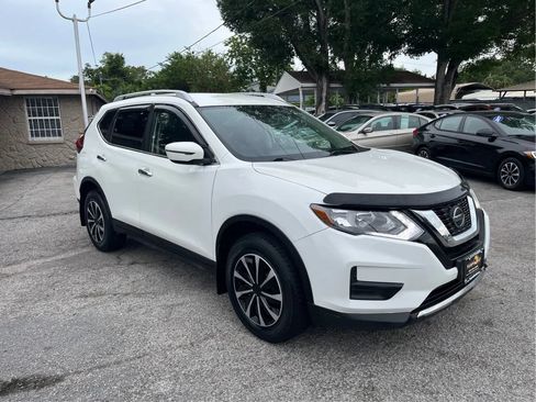 Used 2019 Nissan Rogue SV AWD/4WD image 3