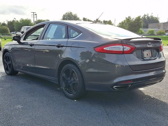Used 2016 Ford Fusion SE AWD/4WD image 7