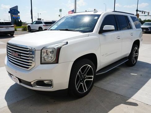Used 2016 GMC Yukon SLT AWD/4WD image 26