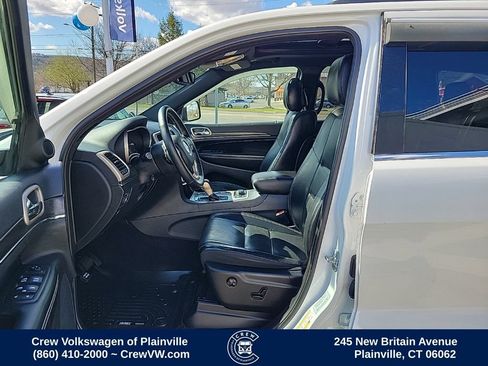 Used 2017 Jeep Grand Cherokee Limited w/ Luxury Group II AWD/4WD image 15