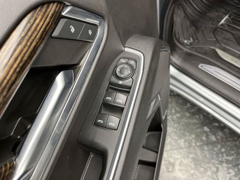 Certified 2024 GMC Sierra 1500 Elevation w/ LPO, Elevation Black Package AWD/4WD image 8