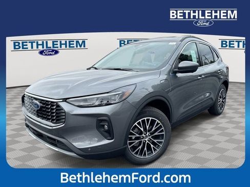 New 2026 Ford Escape SE w/ PHEV Premium Package FWD image 1