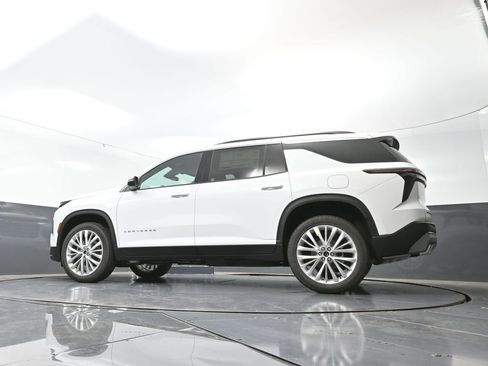New 2026 Chevrolet Traverse LT image 48