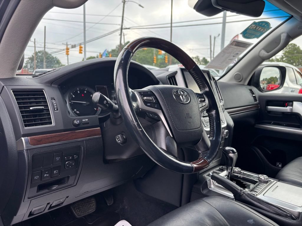Used 2017 Toyota Land Cruiser AWD/4WD image 17