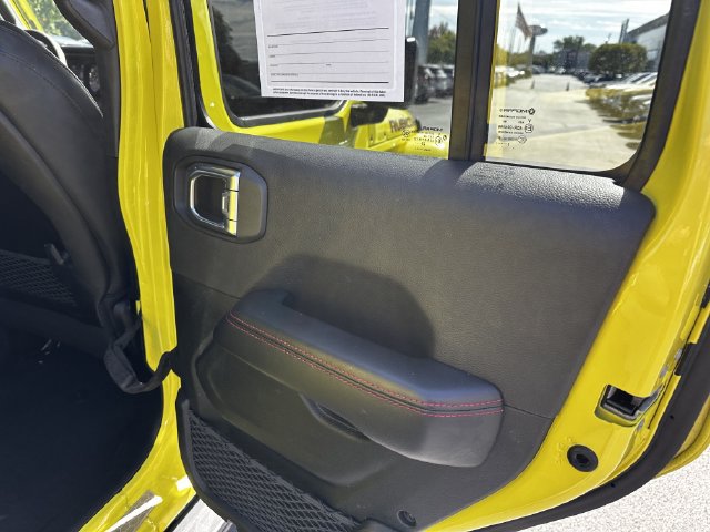 Used 2024 Jeep Wrangler Unlimited Rubicon AWD/4WD image 39