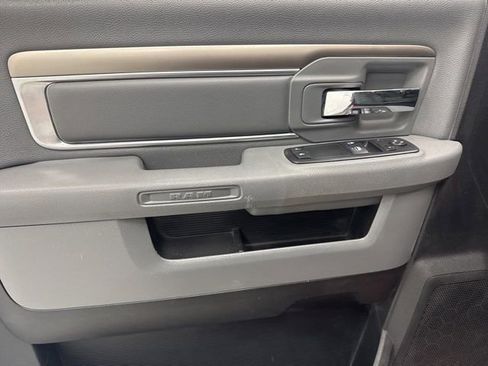 Used 2015 RAM 1500 Express image 9