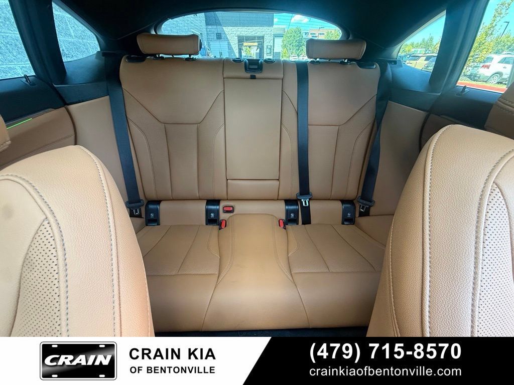 Used 2023 BMW i4 eDrive40 RWD image 28