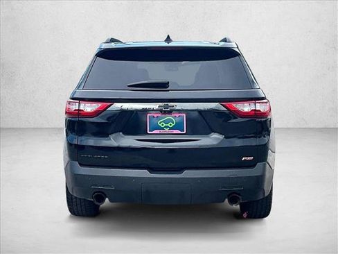 Used 2021 Chevrolet Traverse RS FWD image 4
