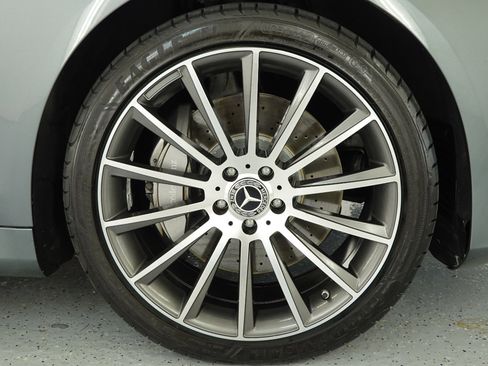 Used 2017 Mercedes-Benz S 550 Sedan w/ Sport Package w/ Sport Package image 90