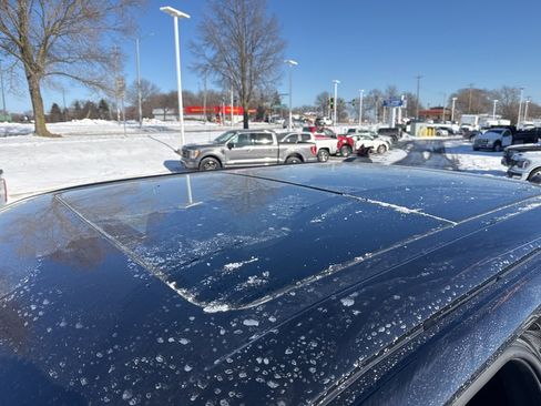 Used 2022 Ford F150 Raptor w/ Raptor 37 Performance Package image 9