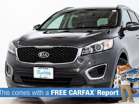 Used 2016 Kia Sorento FWD image 2
