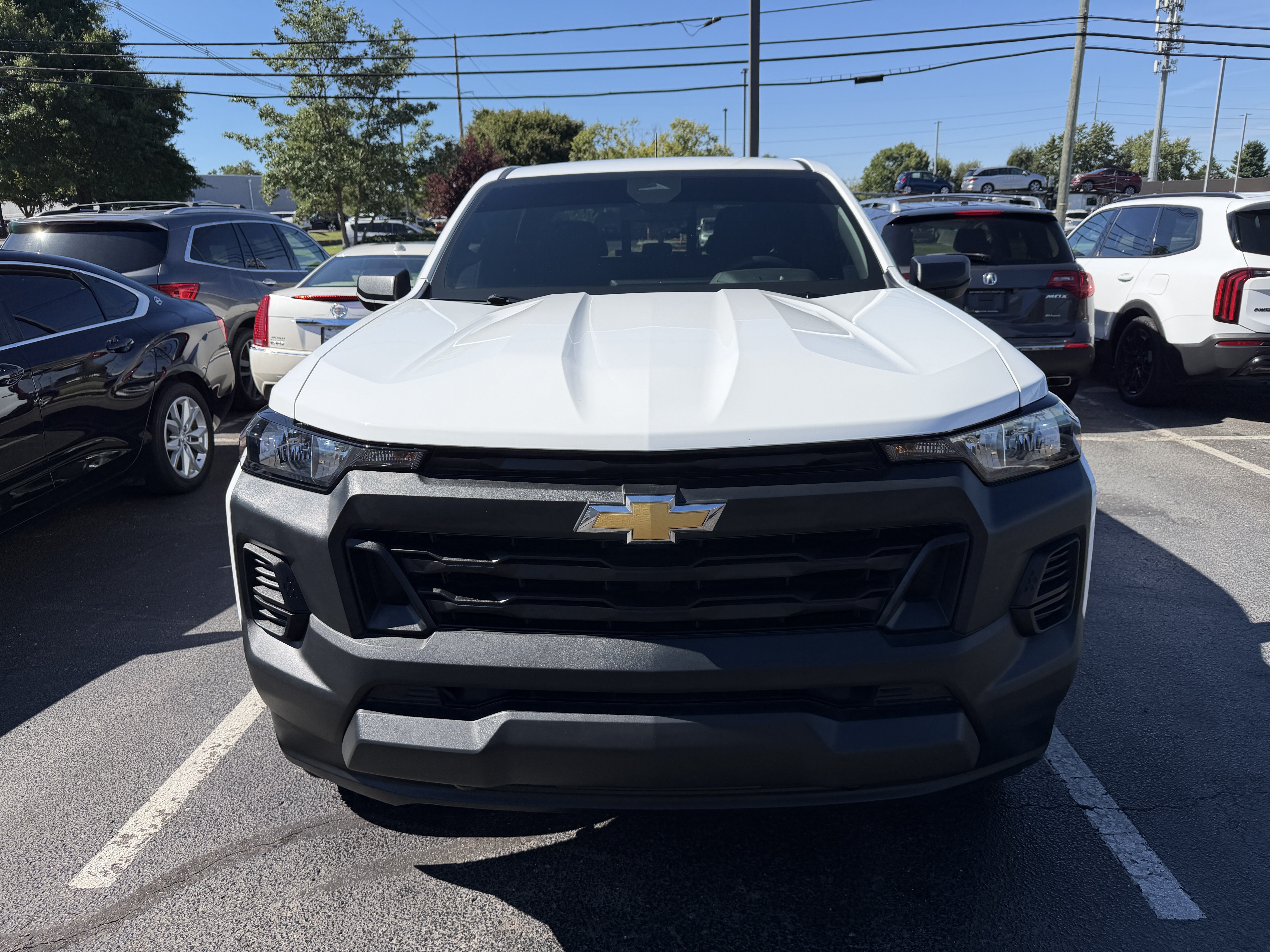 Used 2025 Chevrolet Colorado W/T AWD/4WD image 3