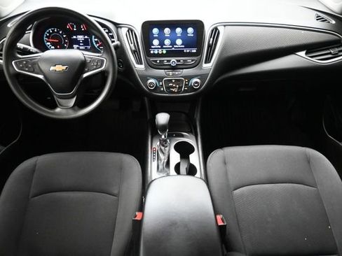 Used 2022 Chevrolet Malibu LS FWD image 20