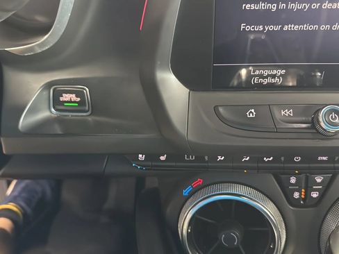 Used 2019 Chevrolet Camaro SS RWD image 17