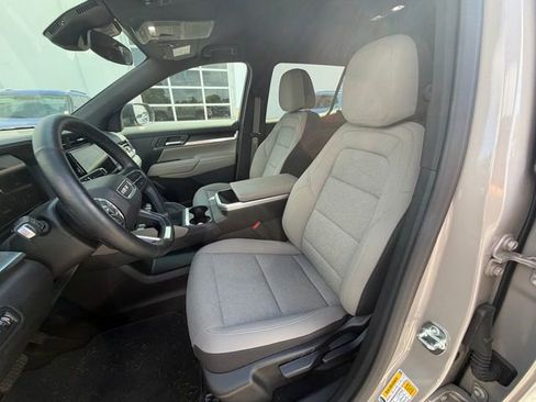 Used 2025 GMC Terrain Elevation AWD/4WD image 10