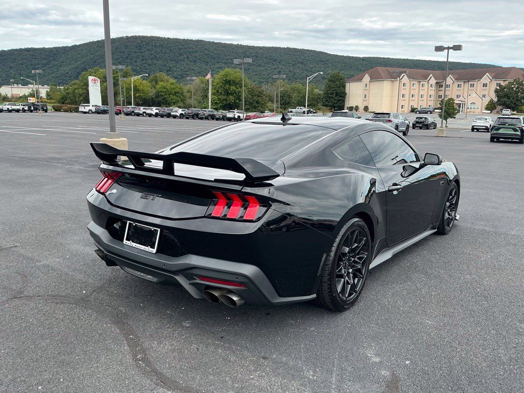 Used 2024 Ford Mustang GT Premium w/ GT Performance Package RWD image 7