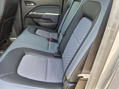 Used 2022 Chevrolet Colorado Z71 RWD image 17