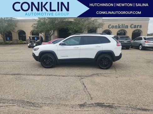 Used 2021 Jeep Cherokee Trailhawk w/ Sun, Sound & Nav Group AWD/4WD image 1