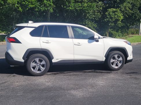 Certified 2024 Toyota RAV4 XLE w/ Convenience Package AWD/4WD image 8