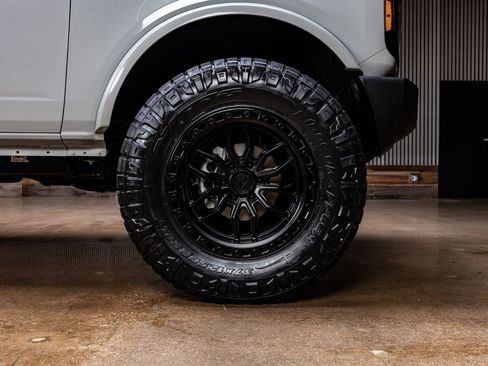 Used 2026 Ford Bronco Outer Banks image 12