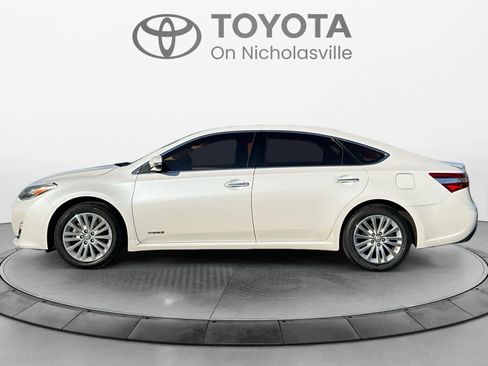 Used 2015 Toyota Avalon XLE Premium FWD image 3