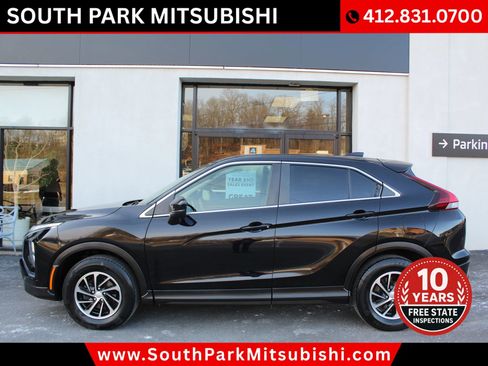 Used 2022 Mitsubishi Eclipse Cross ES image 1